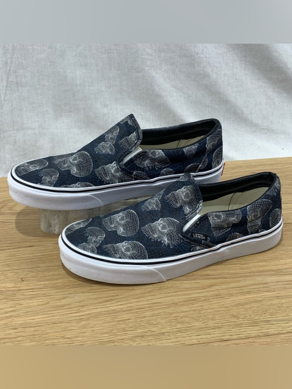 VANS Classic Wireframe Skull Men’s 8.5/Women’s 10 Blue Black Shoes
